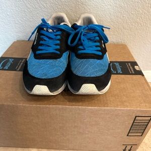 Men’s size 11 Reebok Classic athletic shoe